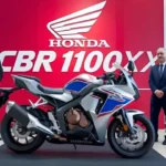 Honda CBR1100XX 2026 Returns with Modern Engineering and Legendary Super Blackbird DNA
